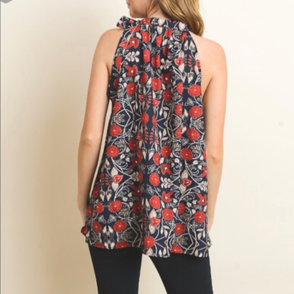 NWT flattering halter top, medium - Picture 2 of 2